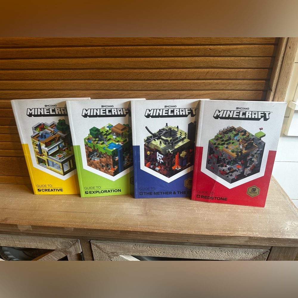 Minecraft Guide Collection Box Set